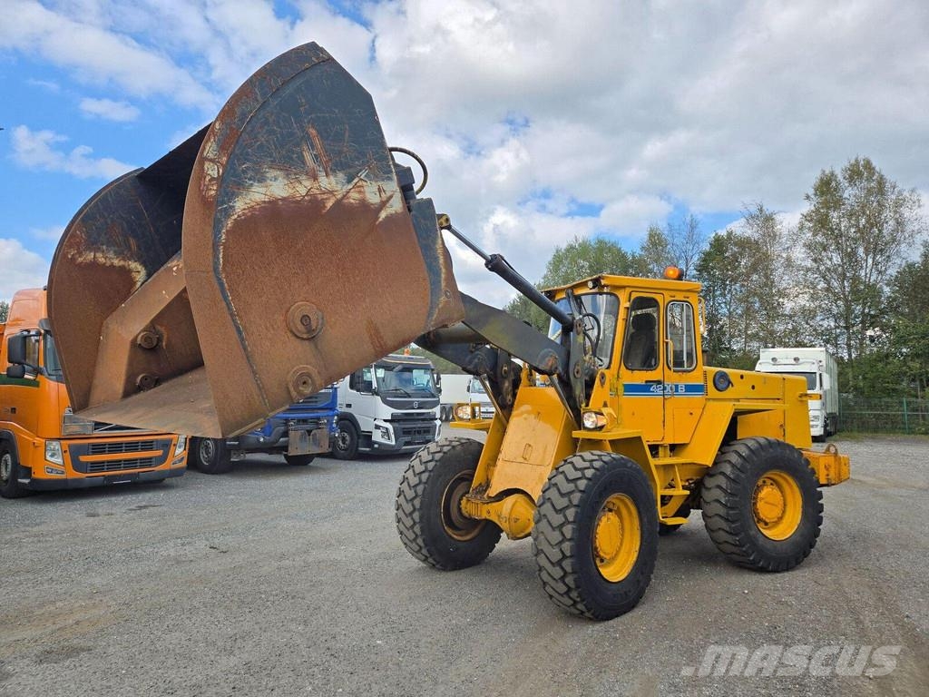 Volvo 4200B Utovarivači na kotačima