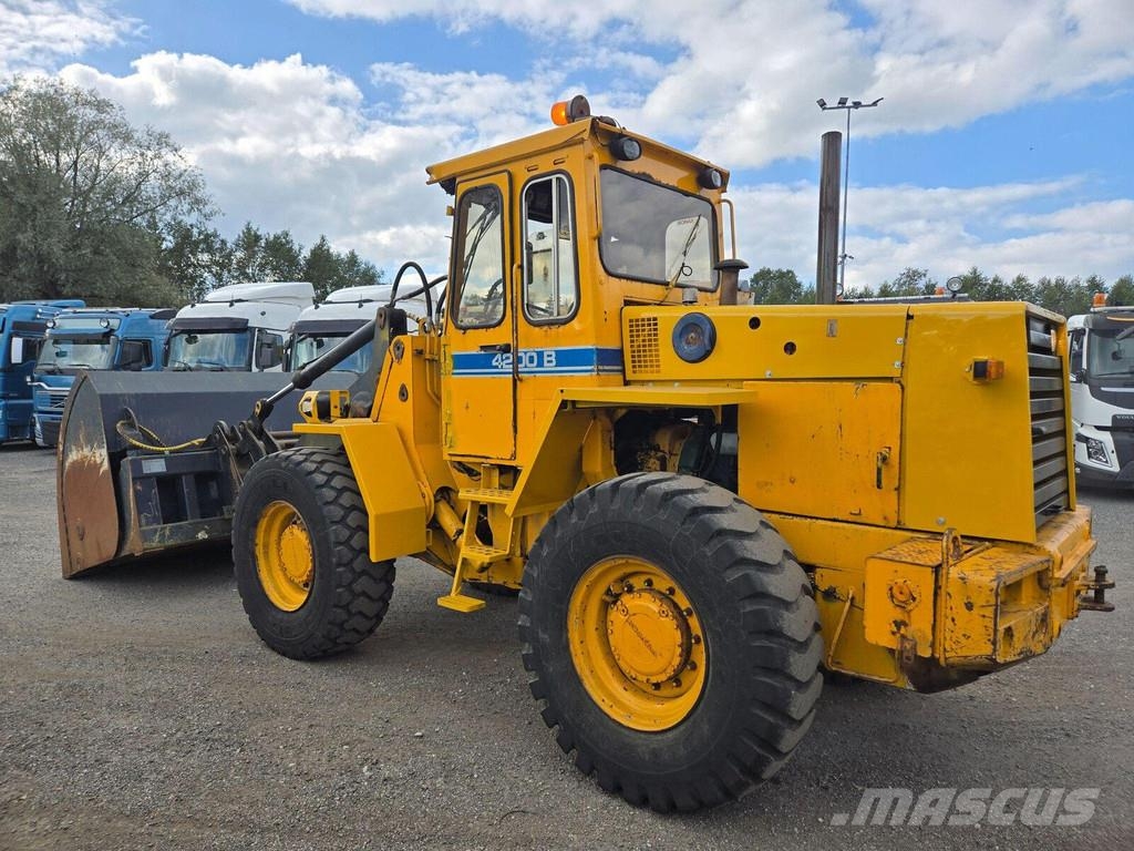 Volvo 4200B Utovarivači na kotačima