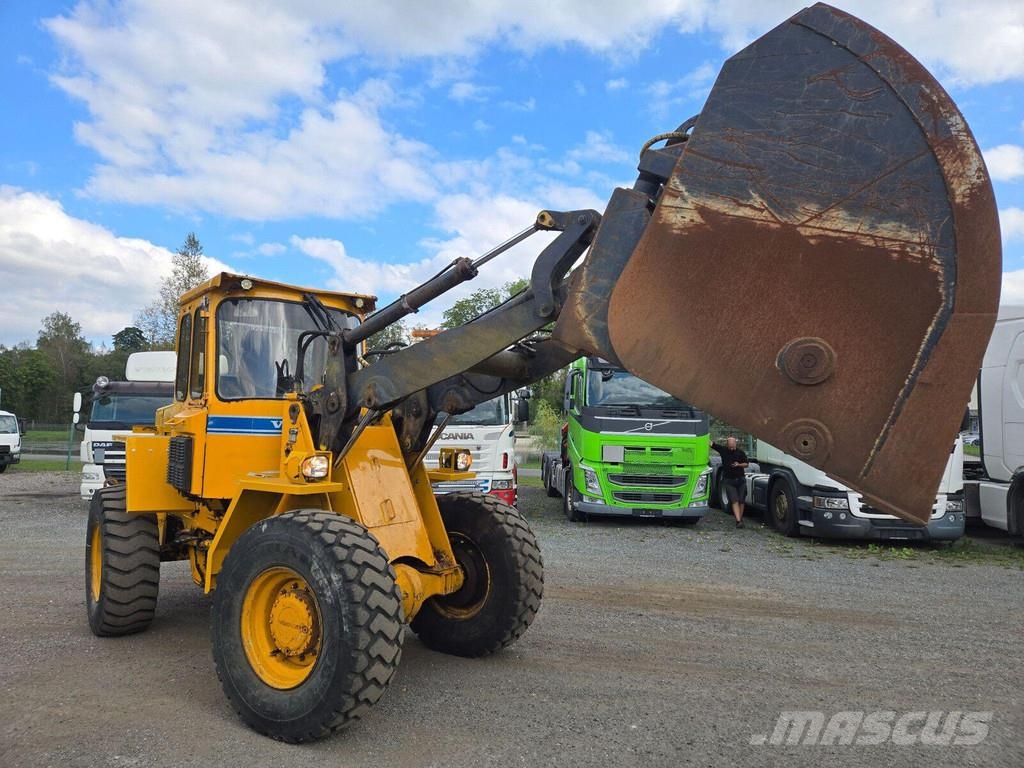 Volvo 4200B Utovarivači na kotačima