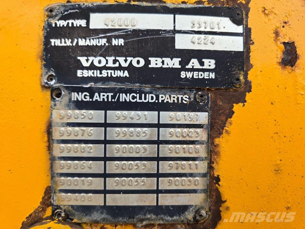 Volvo 4200B Utovarivači na kotačima
