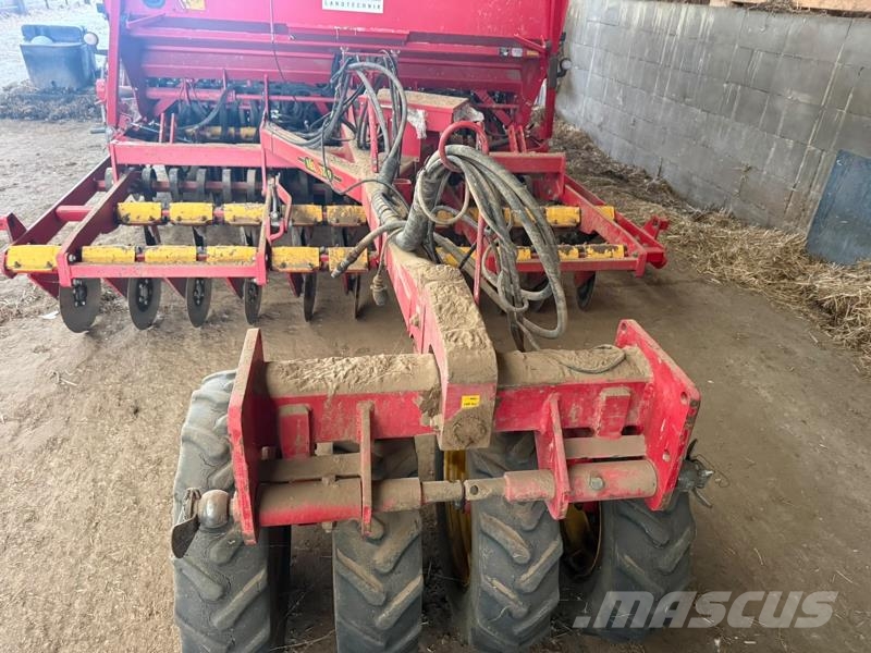 Väderstad Rapid RD 300 ماكينات زراعية - غير ذلك