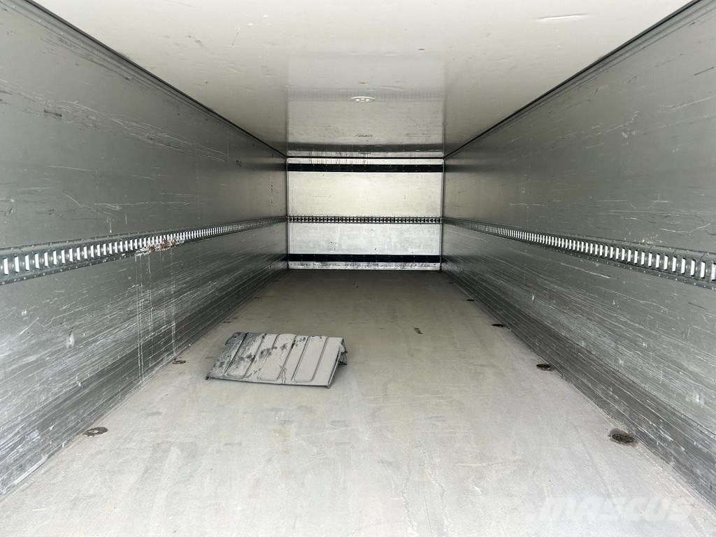 Volvo FL250 4X2 EURO6 + LIFTING BOX Fast kasse