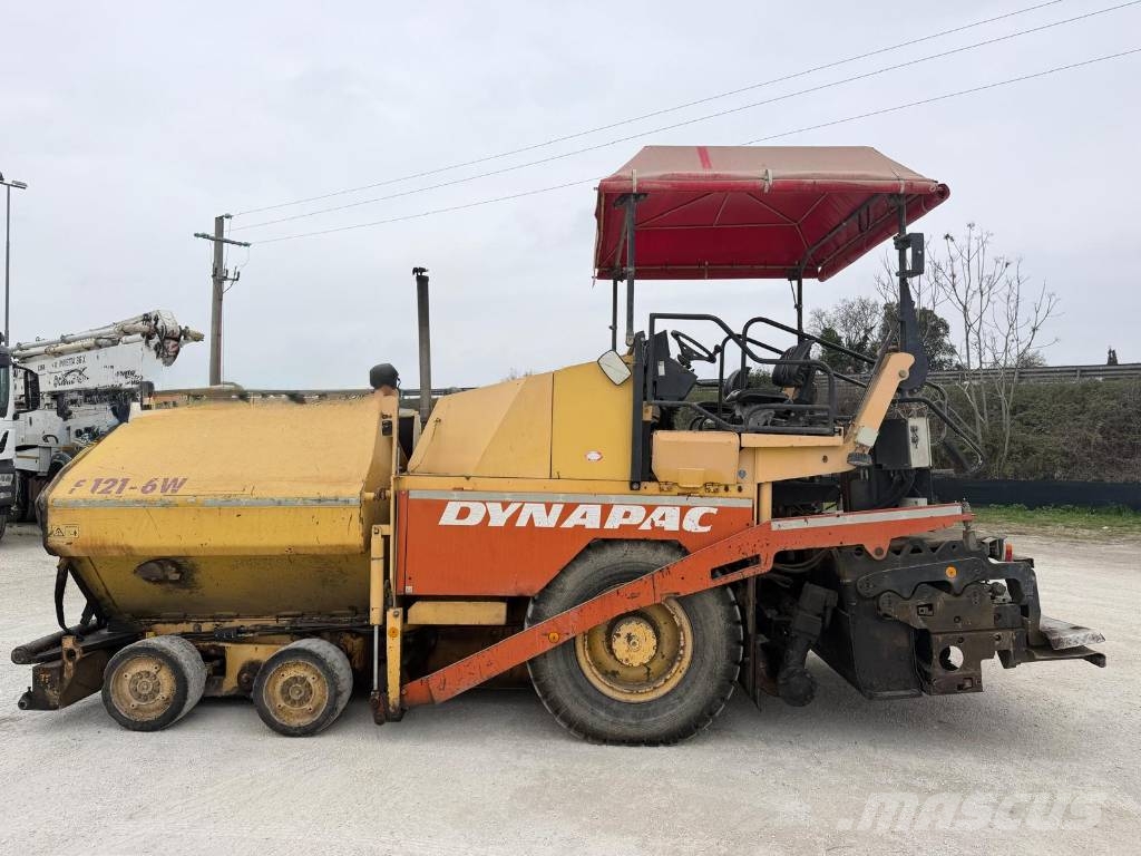 Dynapac F 121-6W Asfaltadoras