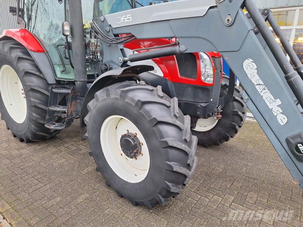 New Holland TS130A الجرارات