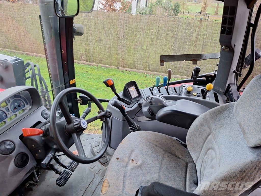 New Holland TS130A الجرارات