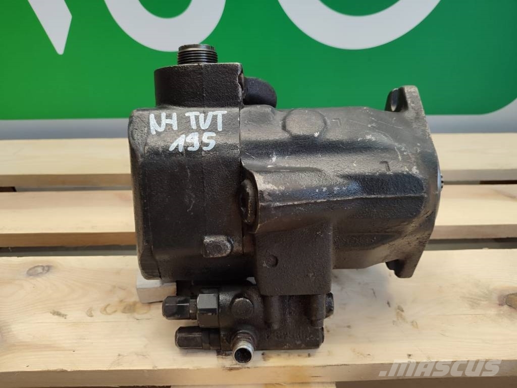 Hydraulic pump 02432458A 2427949 New Holland TVT 1 液压