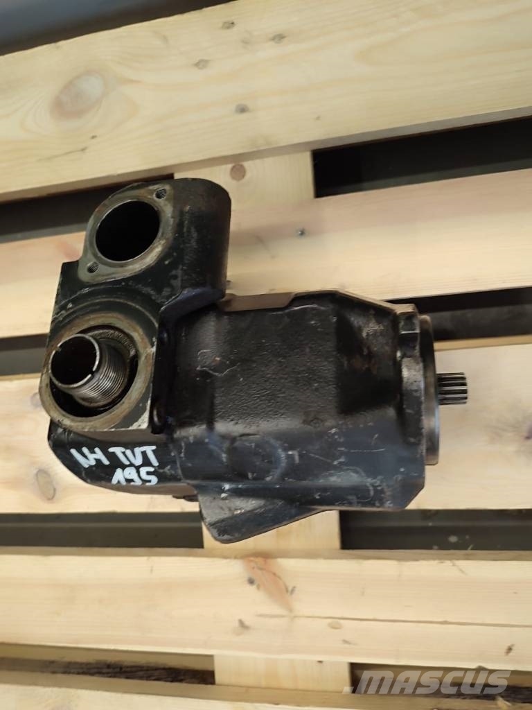 Hydraulic pump 02432458A 2427949 New Holland TVT 1 液压