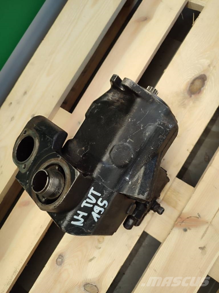Hydraulic pump 02432458A 2427949 New Holland TVT 1 液压