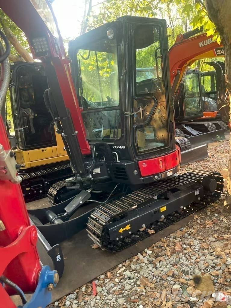 Yanmar vio35-6B 小型挖掘机