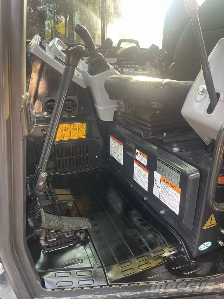 Yanmar vio35-6B 小型挖掘机