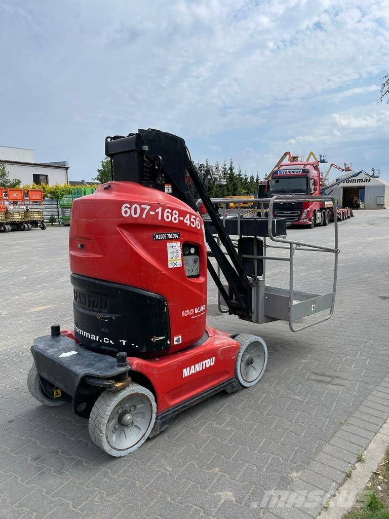Manitou 100 VJR Ανυψωτήρες με κατακόρυφους πυλώνες