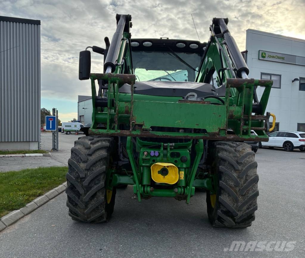 John Deere 6130 R Traktory