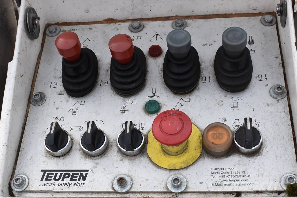 Teupen Leo 25T رافعات ومنصات أخرى