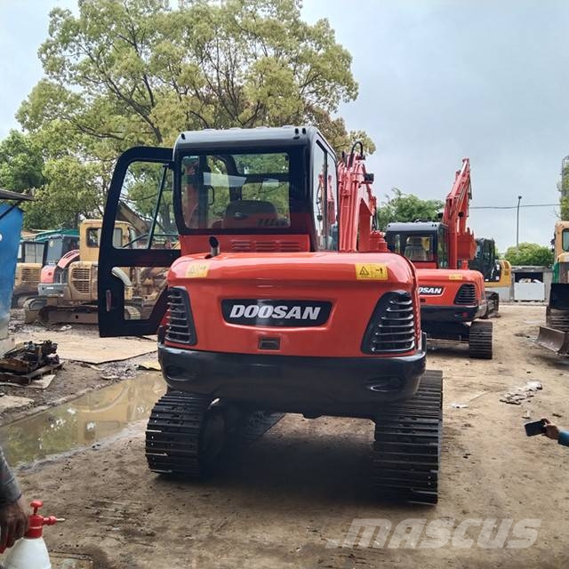 Doosan DX 60 Mini bagri <7t