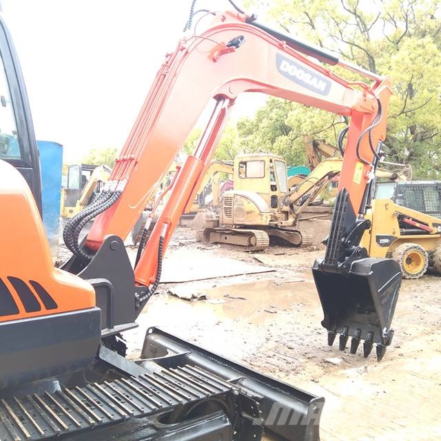 Doosan DX 60 Mini bagri <7t