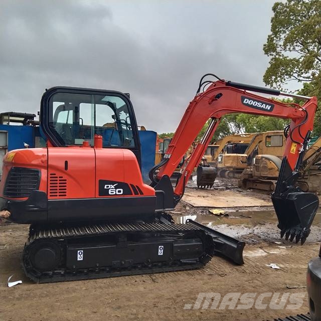 Doosan DX 60 Mini bagri <7t