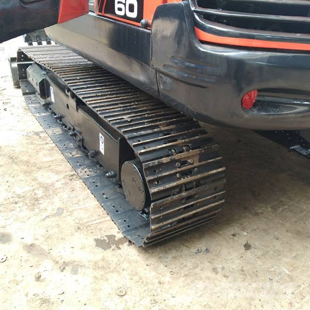 Doosan DX 60 Mini bagri <7t