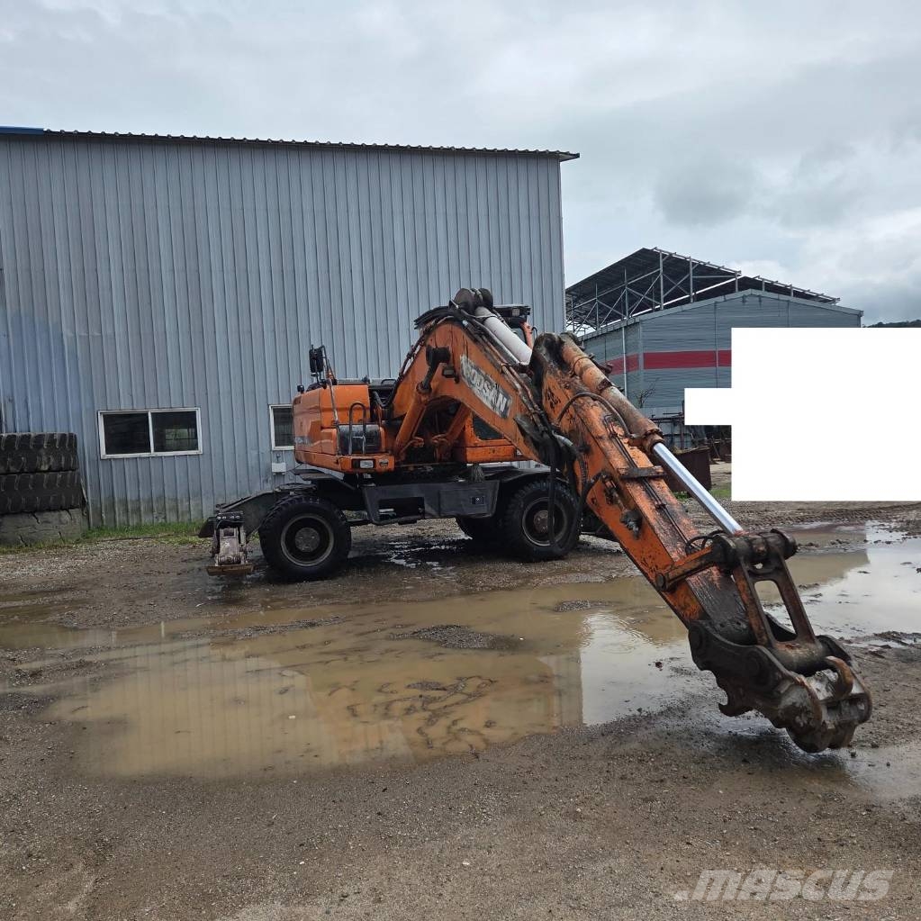 Doosan DX210W Колісні екскаватори