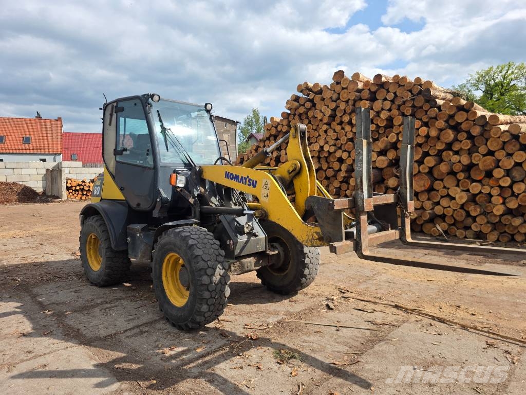 Komatsu WA80-6 لوادر بعجل