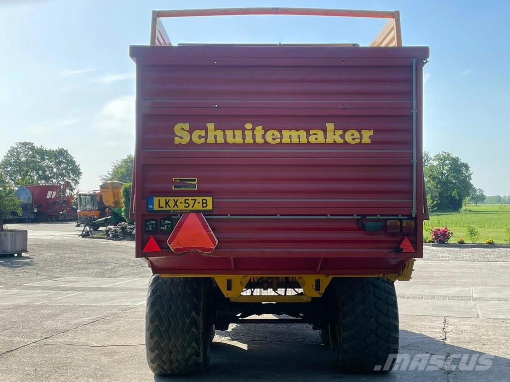 Schuitemaker Rapide 135 s opraapwagen Snijwagen Ladewagen Silag Trince semoventi
