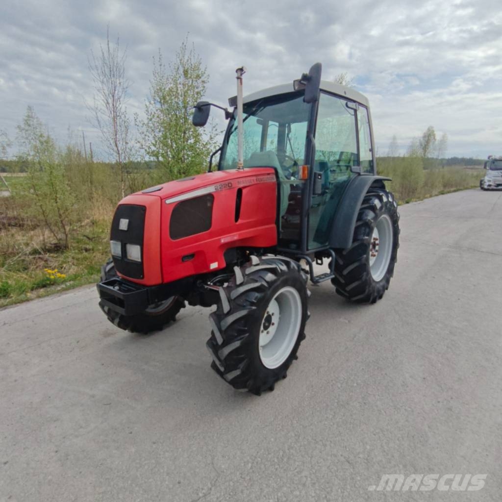 Massey Ferguson 2220 트랙터