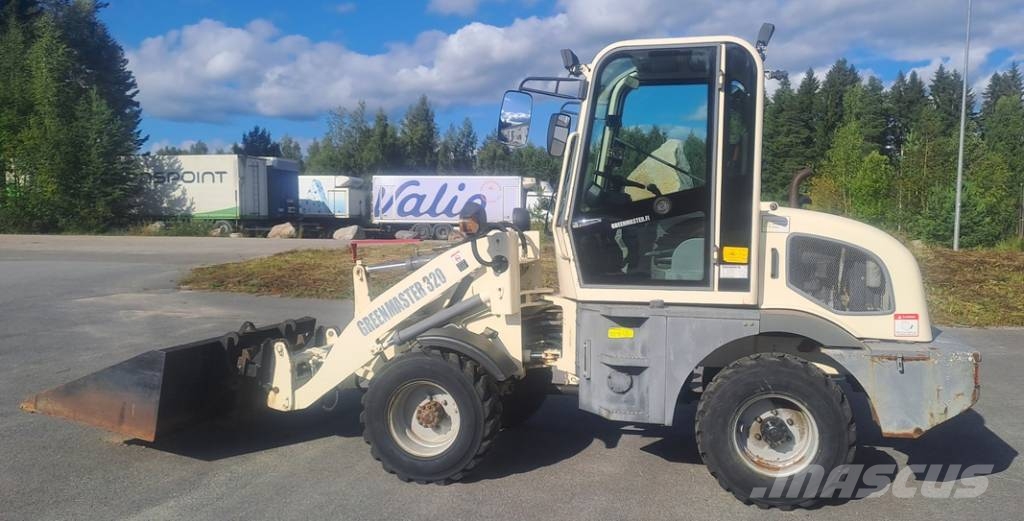 Greenmaster 320 Kolesni nakladalci