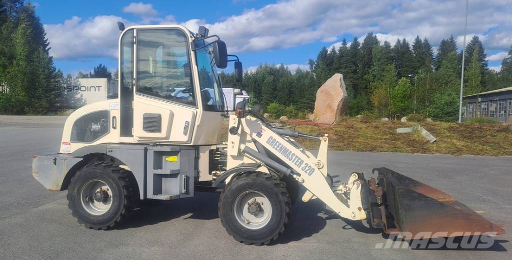 Greenmaster 320 Kolesni nakladalci