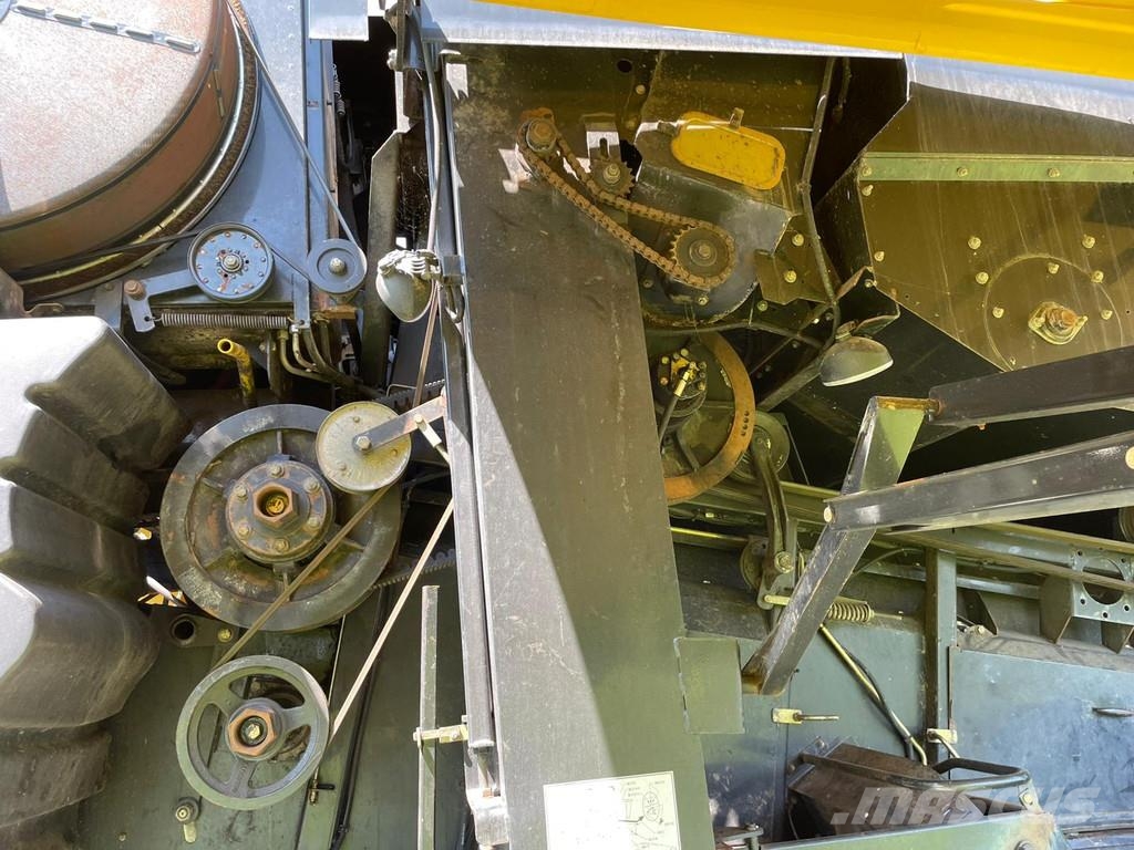 New Holland CR 9.80 CR 980 10.60 meter maaibord Airco 2800 UUR Combine harvesters