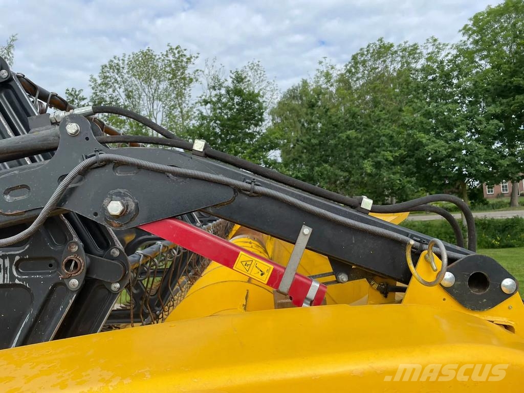 New Holland CR 9.80 CR 980 10.60 meter maaibord Airco 2800 UUR Combine harvesters