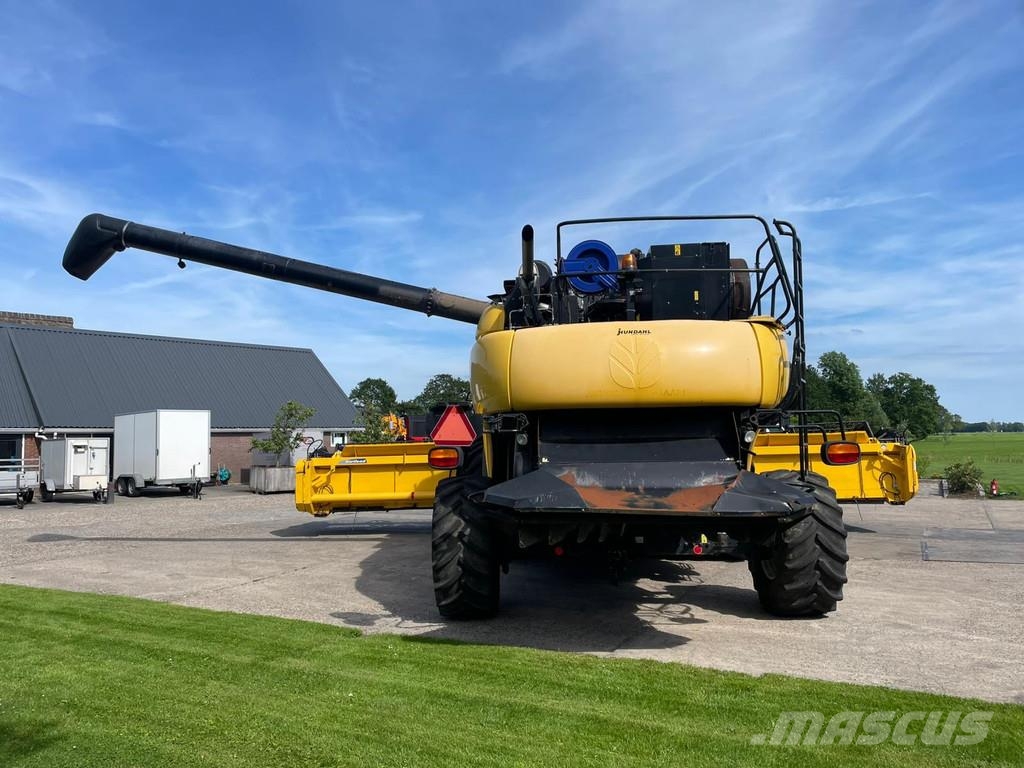 New Holland CR 9.80 CR 980 10.60 meter maaibord Airco 2800 UUR Combine harvesters