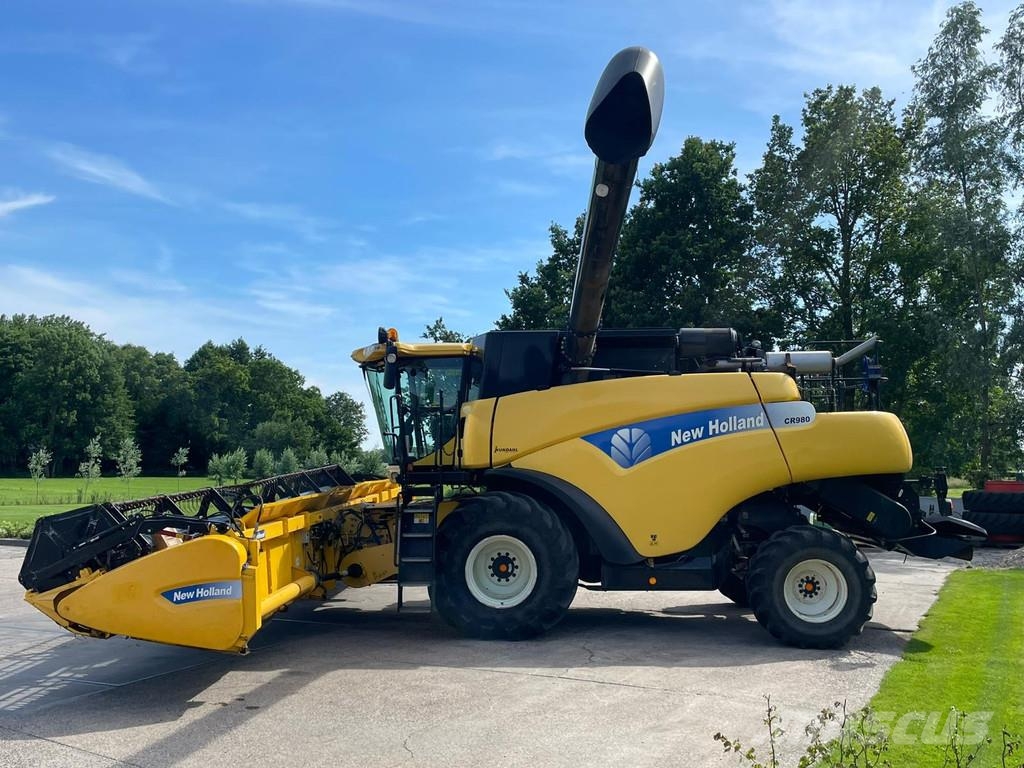 New Holland CR 9.80 CR 980 10.60 meter maaibord Airco 2800 UUR Combine harvesters