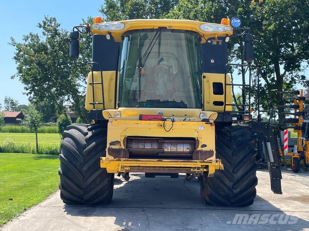 New Holland CR 9.80 CR 980 10.60 meter maaibord Airco 2800 UUR Combine harvesters