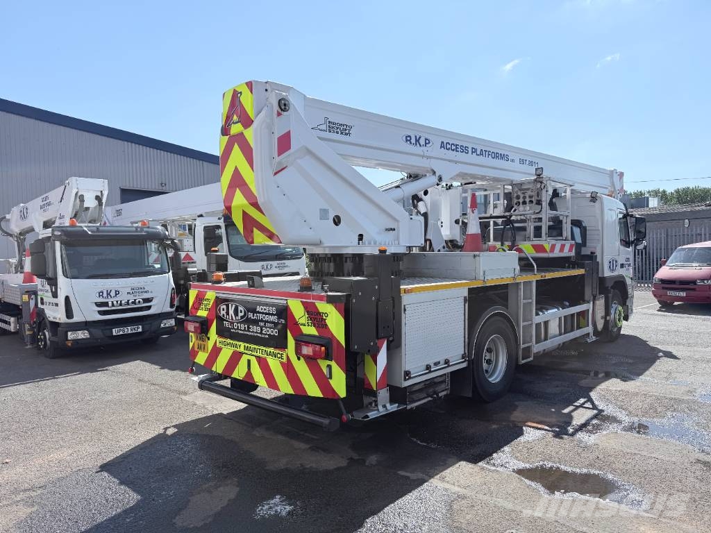 Bronto Skylift S38XDT المنصات الهوائية المثبتة على شاحنة