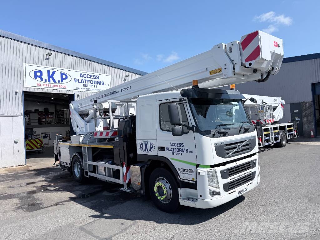 Bronto Skylift S38XDT المنصات الهوائية المثبتة على شاحنة