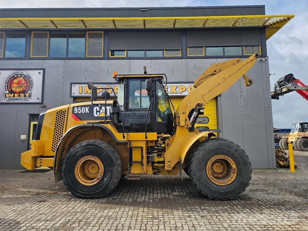 CAT 950K Iekrāvēji uz riteņiem