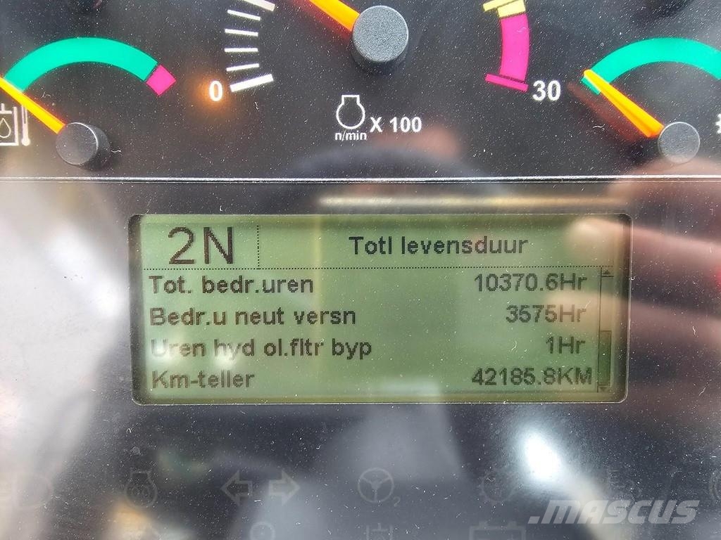 CAT 950K Iekrāvēji uz riteņiem