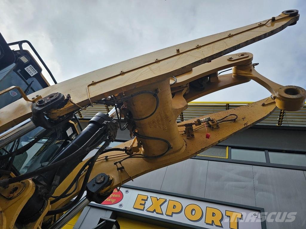 CAT 950K Iekrāvēji uz riteņiem