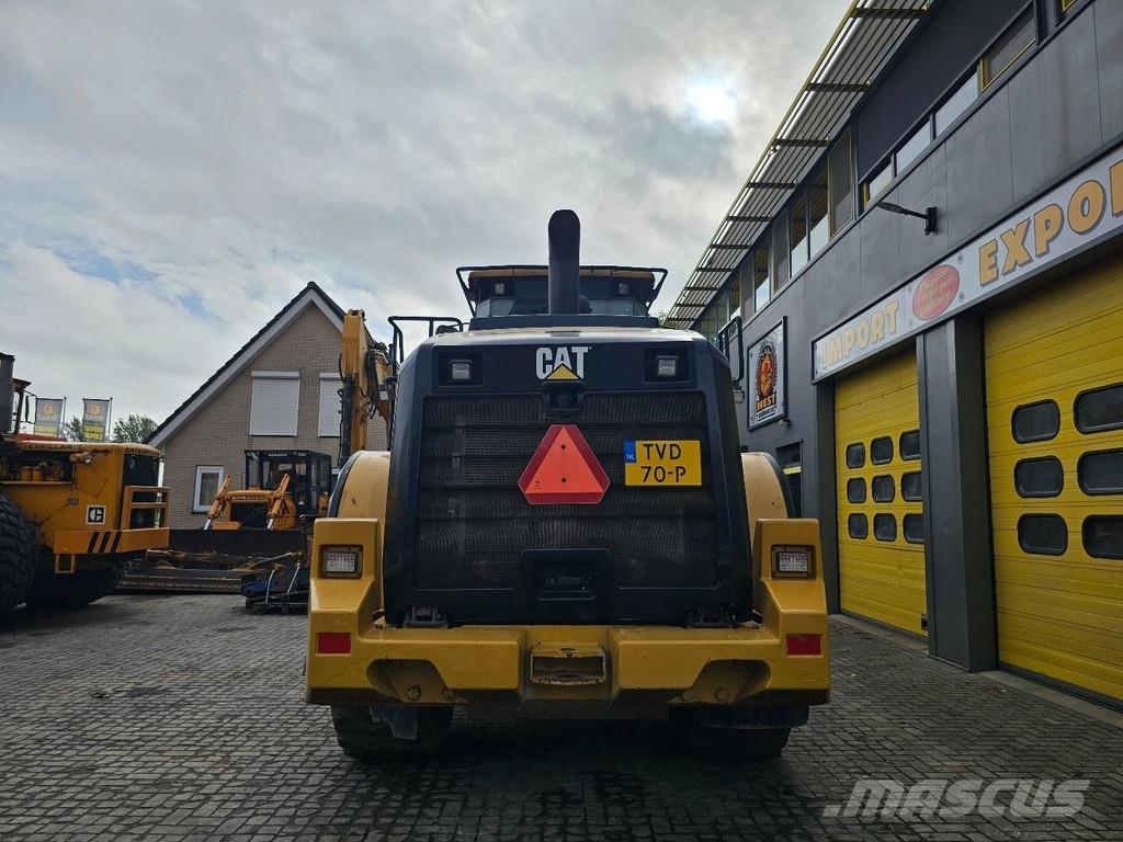 CAT 950K Iekrāvēji uz riteņiem