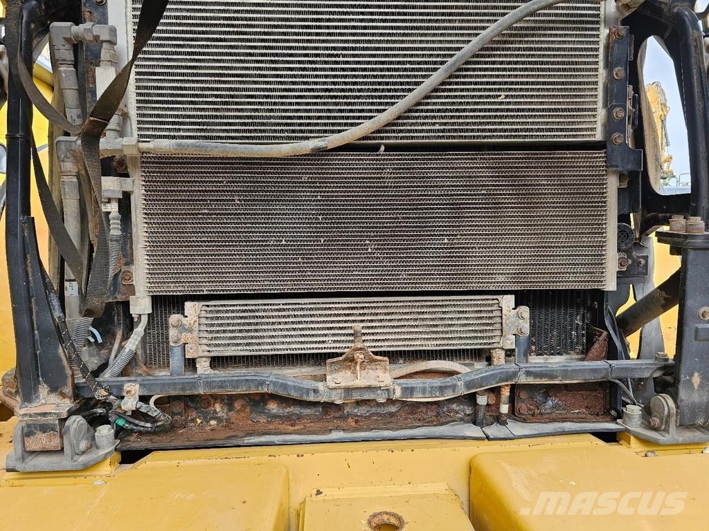 CAT 950K Iekrāvēji uz riteņiem