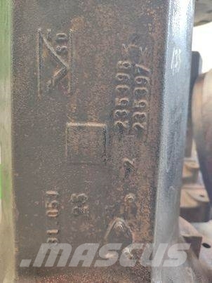 McCormick MTX 175 (235396235397) portal axle Chassis