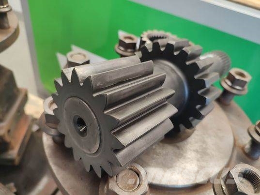 McCormick MTX 175 (235396235397) portal axle Chassis