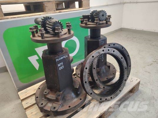 McCormick MTX 175 (235396235397) portal axle Chassis