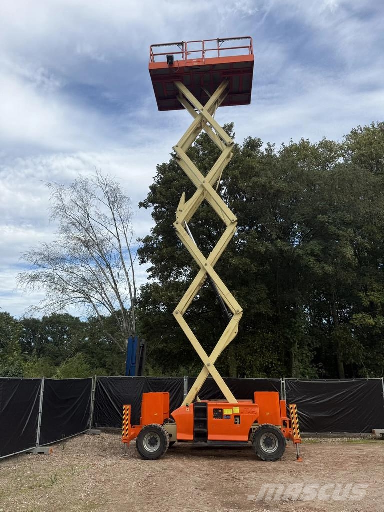 JLG 4394RT Käärtõstukid