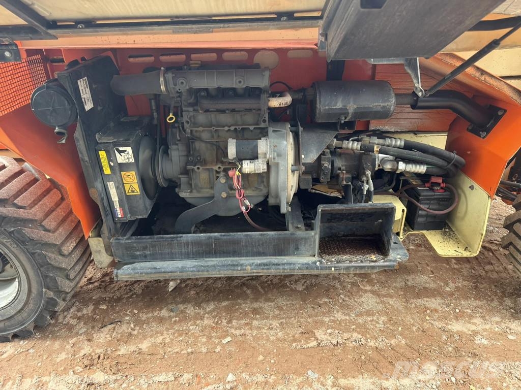 JLG 4394RT Käärtõstukid
