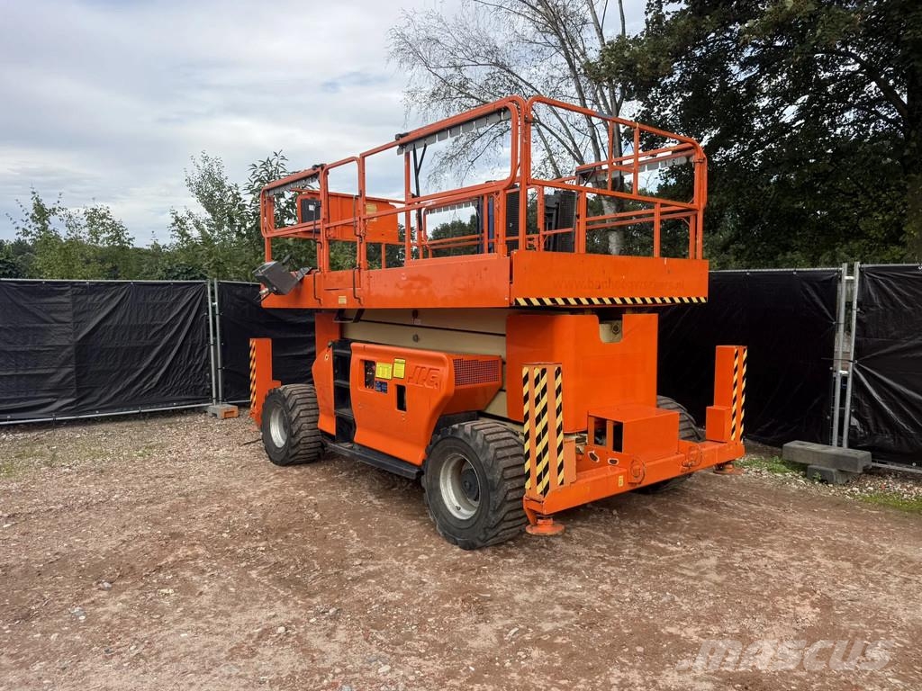 JLG 4394RT Käärtõstukid