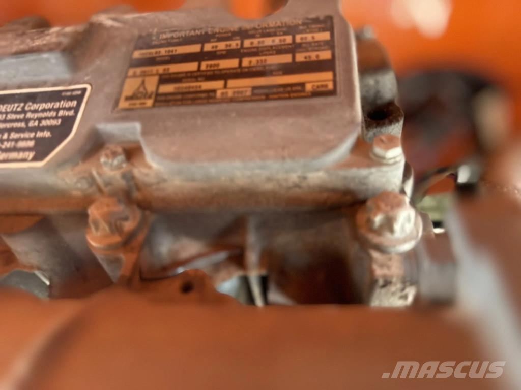 JLG 4394RT Käärtõstukid