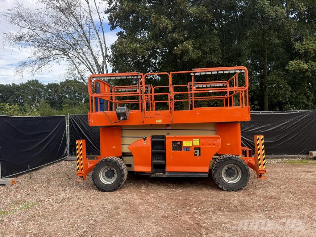 JLG 4394RT Käärtõstukid