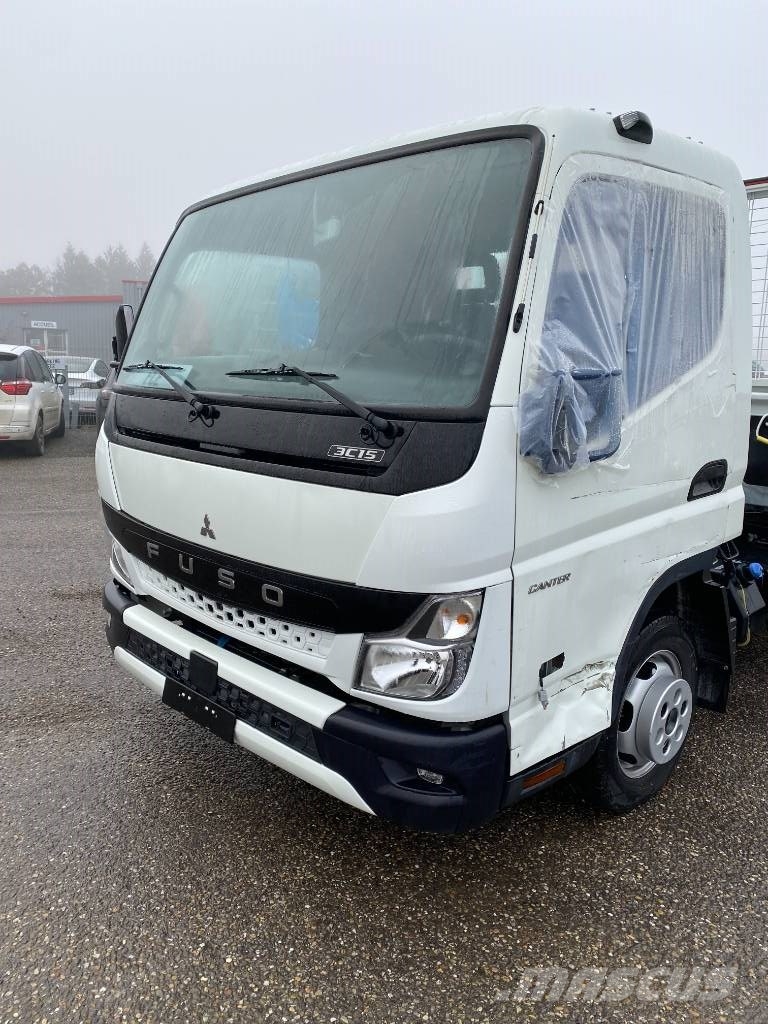 Mitsubishi CANTER FUSO 315-3.0/150 - JPM Vulcain endommagé Pick up/Dropside
