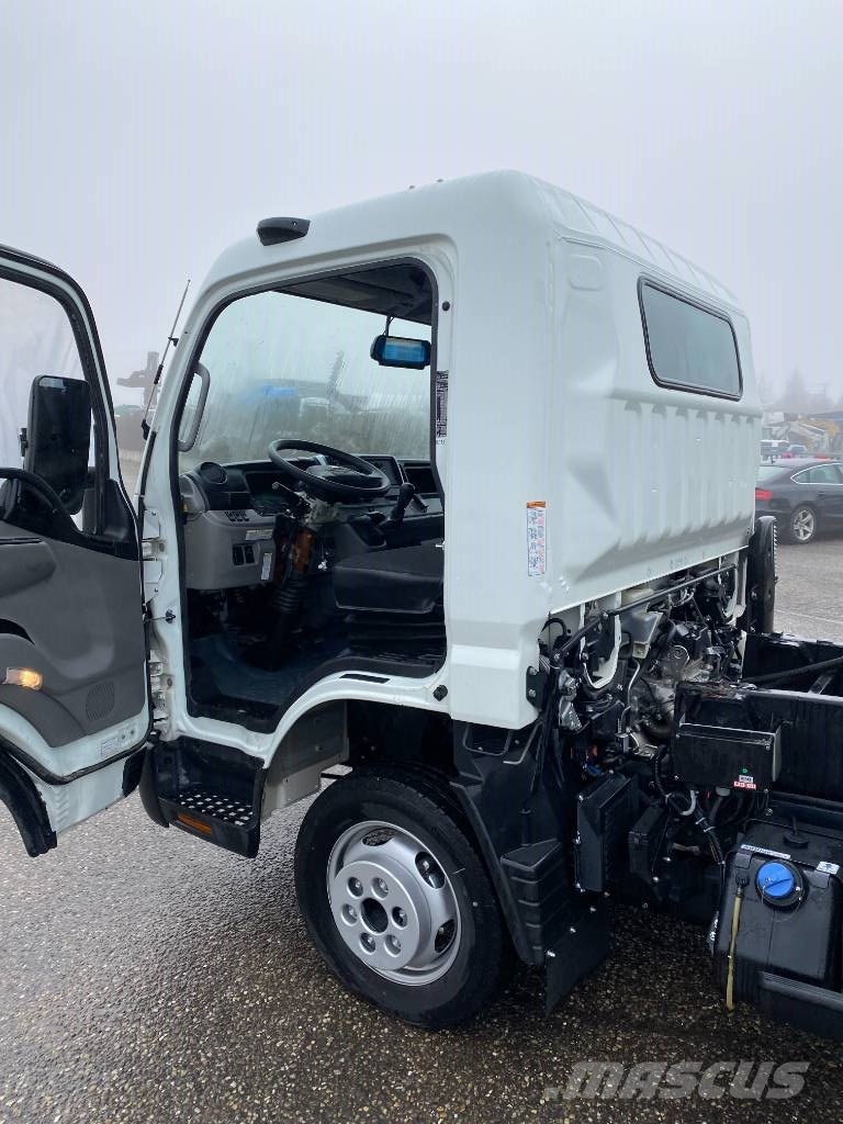 Mitsubishi CANTER FUSO 315-3.0/150 - JPM Vulcain endommagé Pick up/Dropside