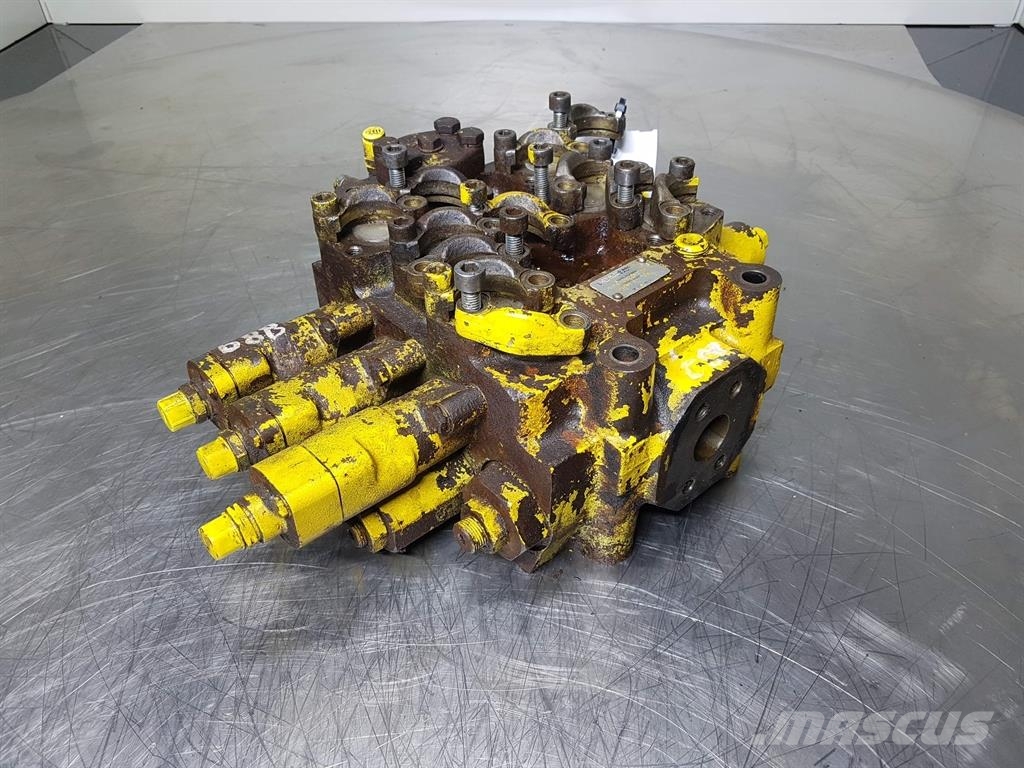 Komatsu WA270-3-David Brown MVBT01059DDF27VS-760089A7008 Componenti idrauliche